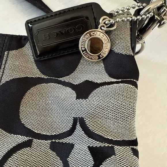 Vintage Coach Black and Gray Shoulder Bag - Picture 3 of 11